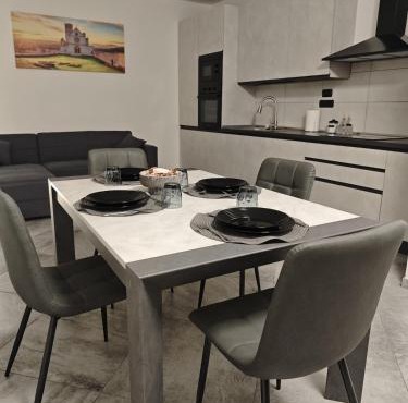 Modern flat near Assisi 2 minutes from airport !