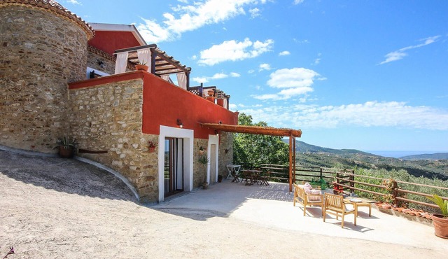 Nice home in Laureana Cilento