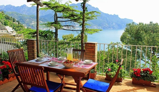 Panoramic apartment close to Amalfi's center