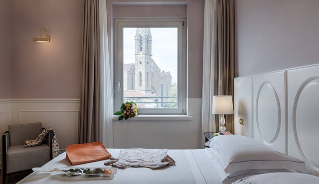 Plaza Hotel Lucchesi