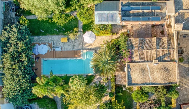 Pool house in the park, 7km from the sandy beaches (C)