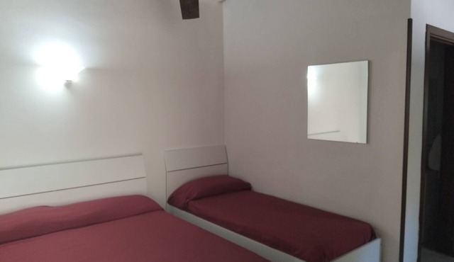 Room 'Camera Ulivo Vista Giardino' with Sea View, Wi-Fi and Air Conditioning
