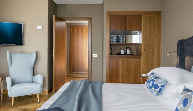 Royal Continental Hotel Naples