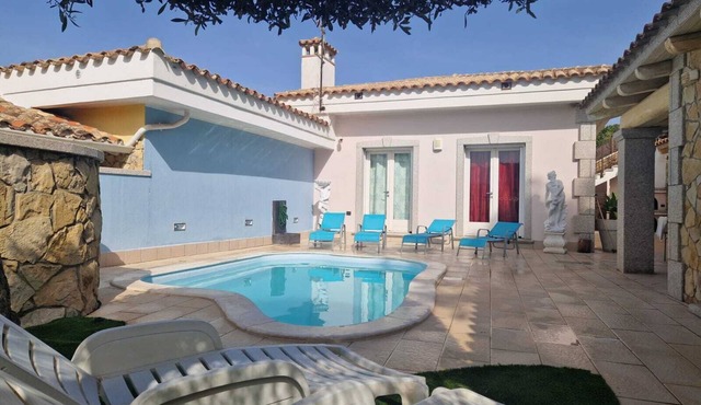 Sinzias Dependance with pool