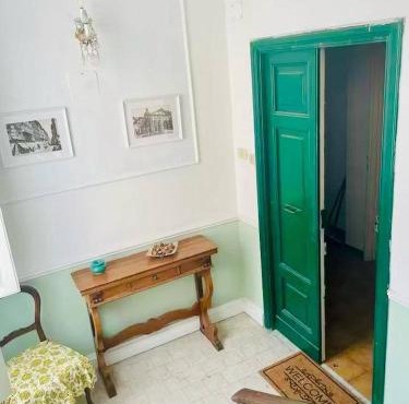 spacious and quiet Gemelli