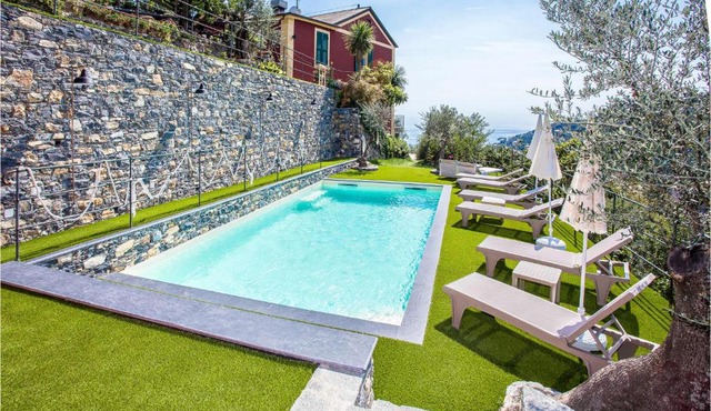 Stunning Home In Recco