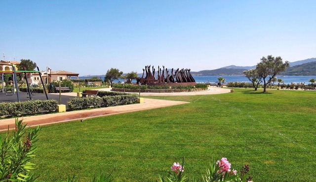 Stunning private villa for 4 guests with A/C, WIFI, TV, terrace and pets allowed