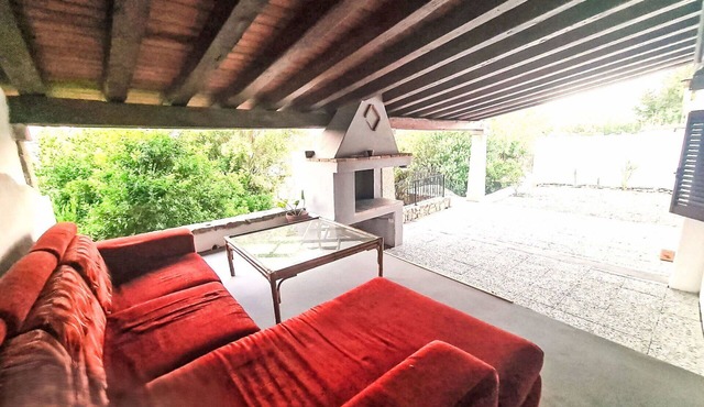 Stunning private villa for 6 guests with A/C, TV and panoramic view