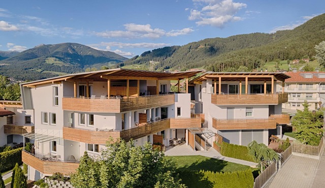 Vacation apartment Bruneck, ideal for bikers & hikers, garage, Cron 4 sauna & pool