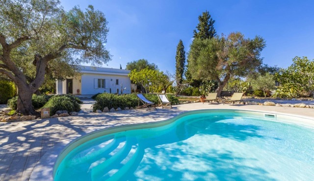 Villa Aida with private pool in Santa Caterina Nardò