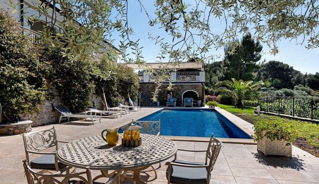 Villa Antonia Exclusive Apartment in Villa with Pool and Tennis Court