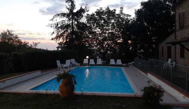 Villa "La Rupe", for large groups, with swimming pool and tennis court