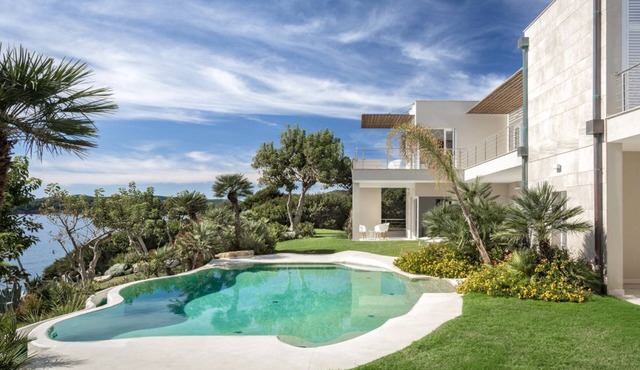 Villa Le Monzette - Eight Bedroom Villa, Sleeps 16