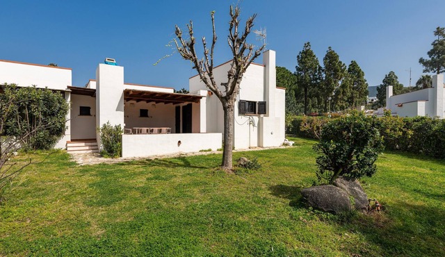 Villa Roberta with Wi-Fi, Terrace & Garden