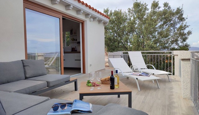 Wonderful private villa for 6 guests with WIFI, A/C, TV and terrace