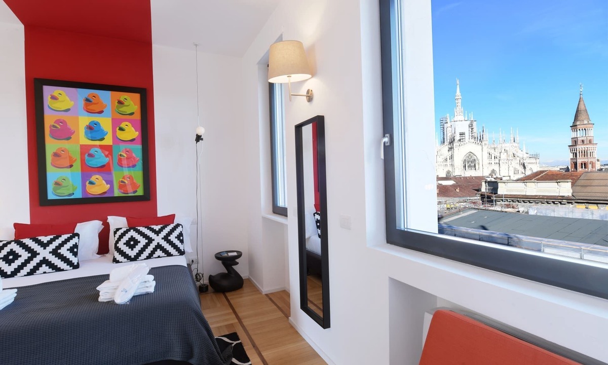 Milan Centre Apartment | Sweett | Duomo View I