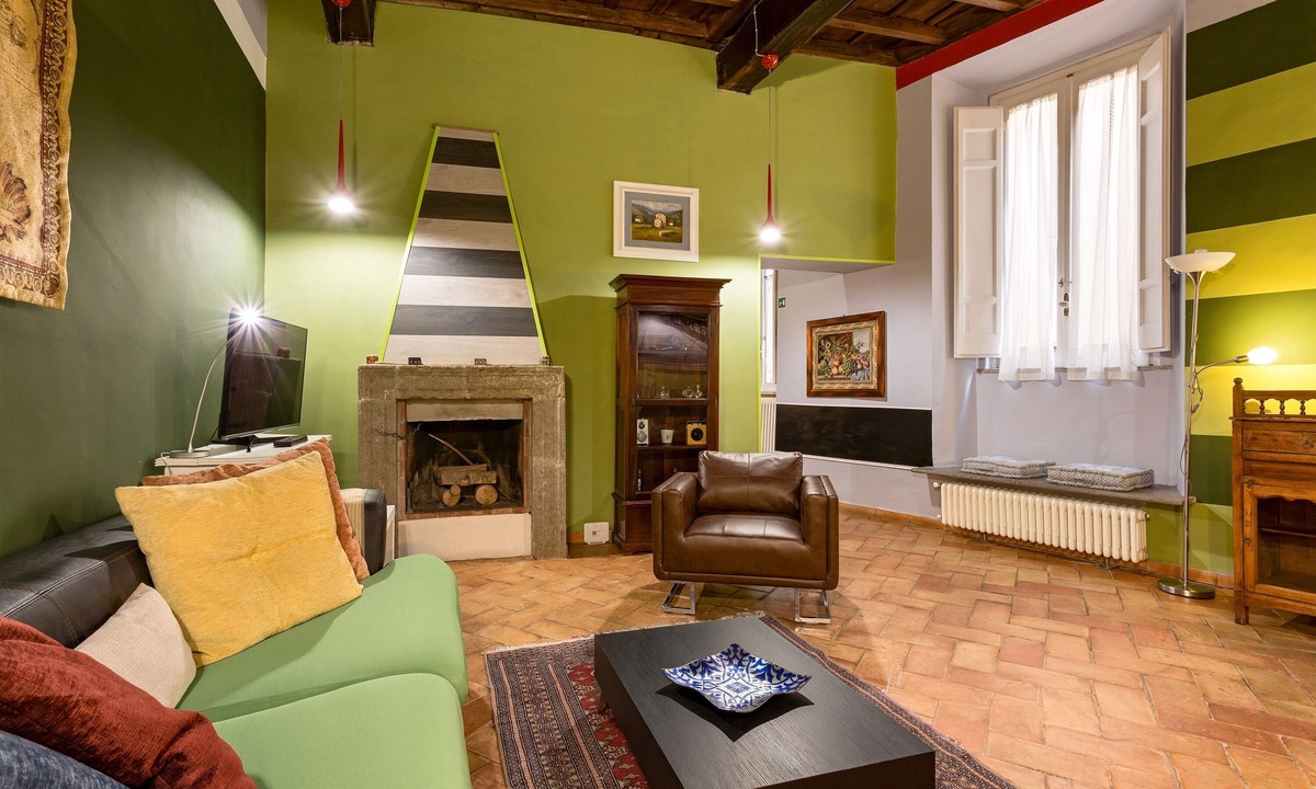 Rione VII Regola Apartment | Vicolo delle Grotte | Romantic apartment in Campo de' Fiori