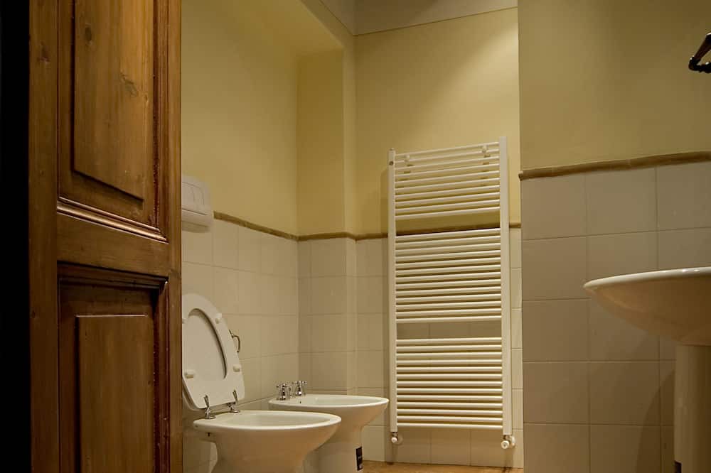 Photo of Bathroom in Montefalco