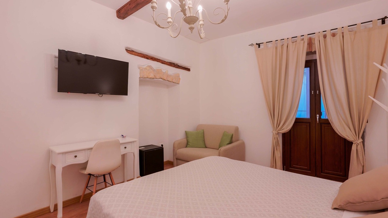 Photo of Bedroom in Marina District