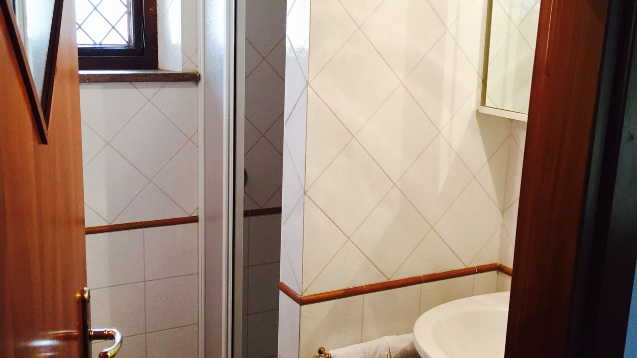 Photo of Bathroom in Orte