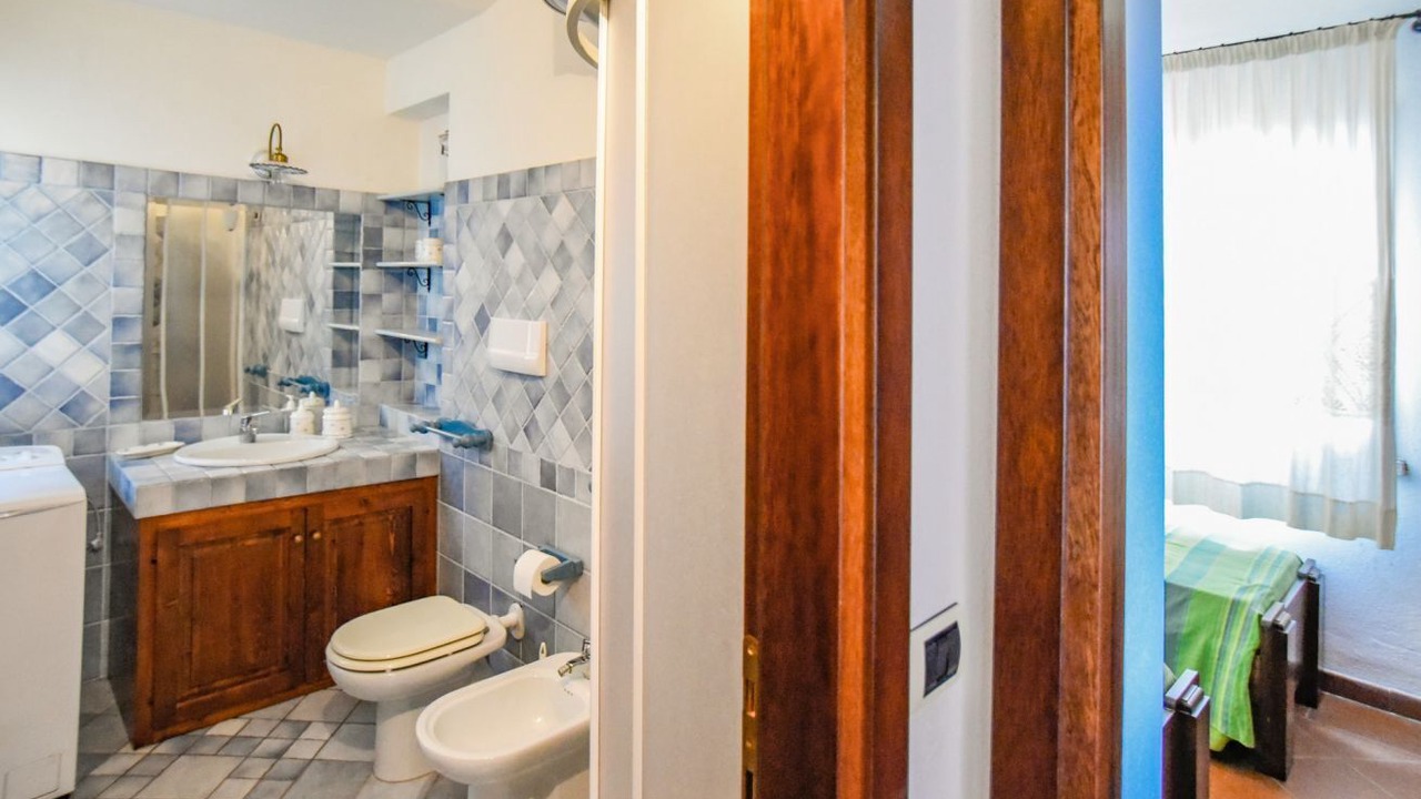 Photo of Bathroom in Tiriddo