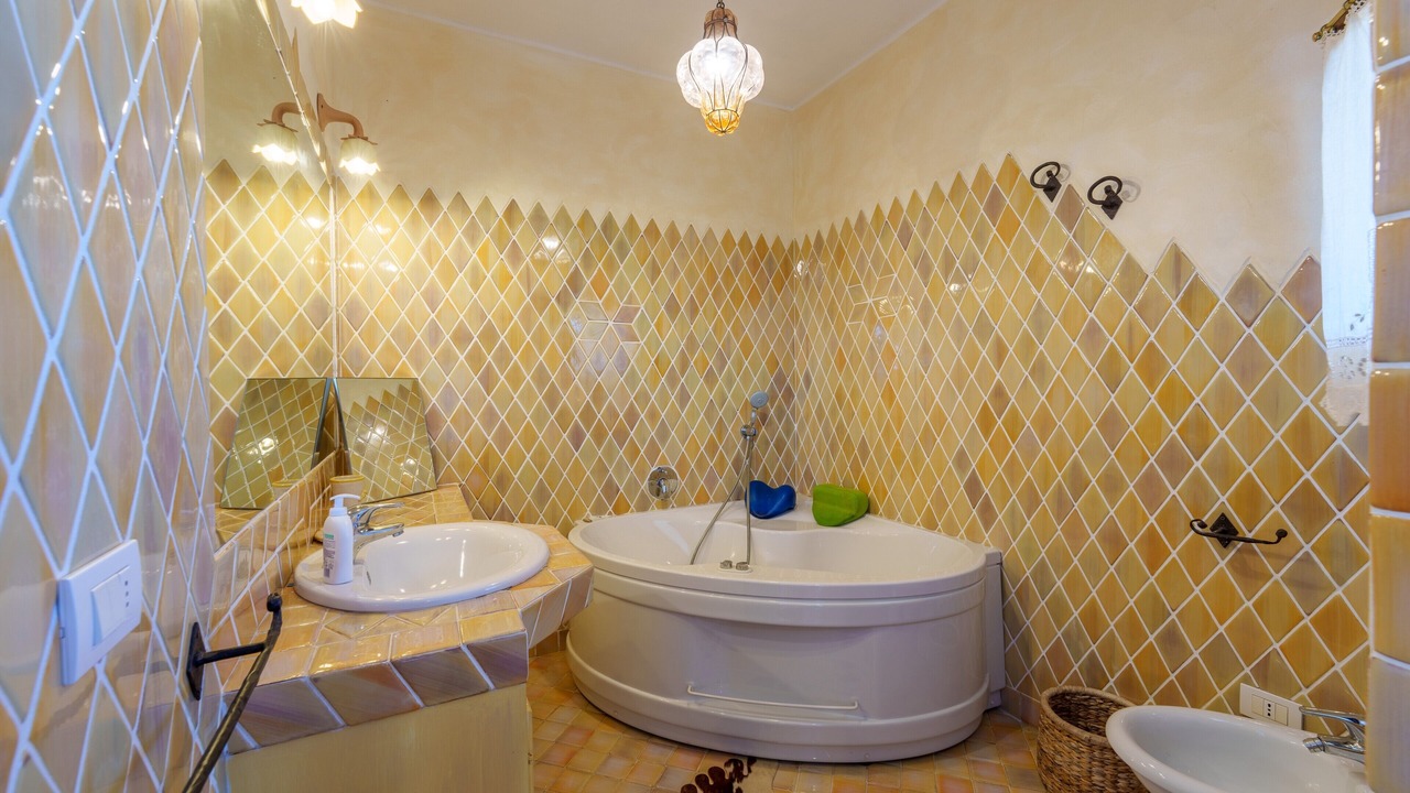 Photo of Bathroom in Baja Sardinia