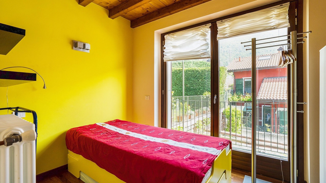 Photo of Bedroom in Mergozzo