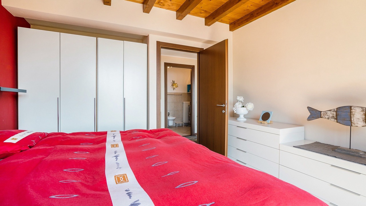 Photo of Bedroom in Mergozzo