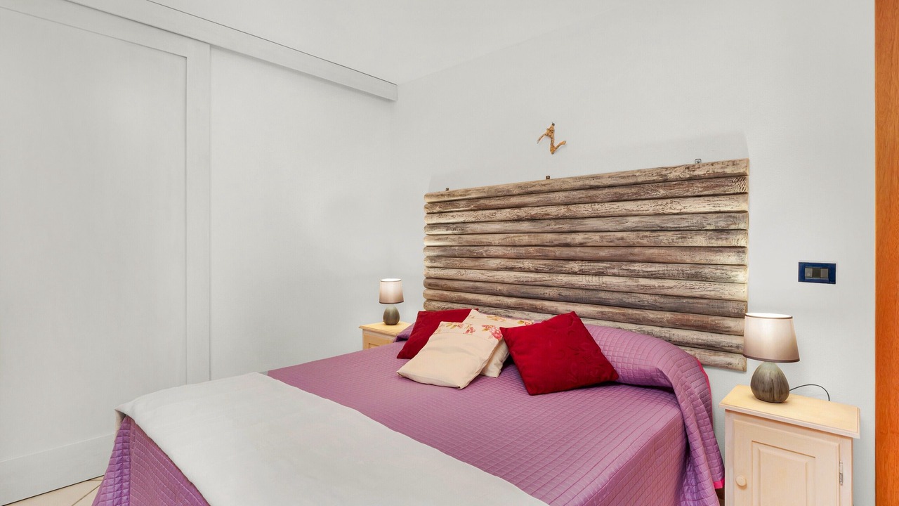 Photo of Bedroom in Case Peschiera-Lu Fraili