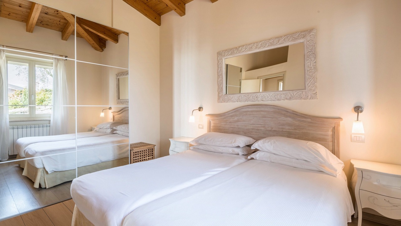Photo of Bedroom in Toscolano Maderno
