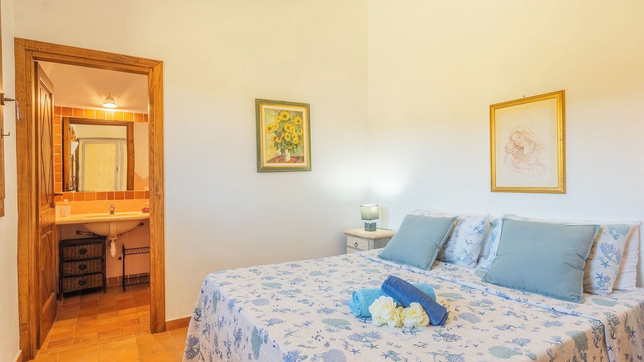 Photo of Bedroom in Cannigione