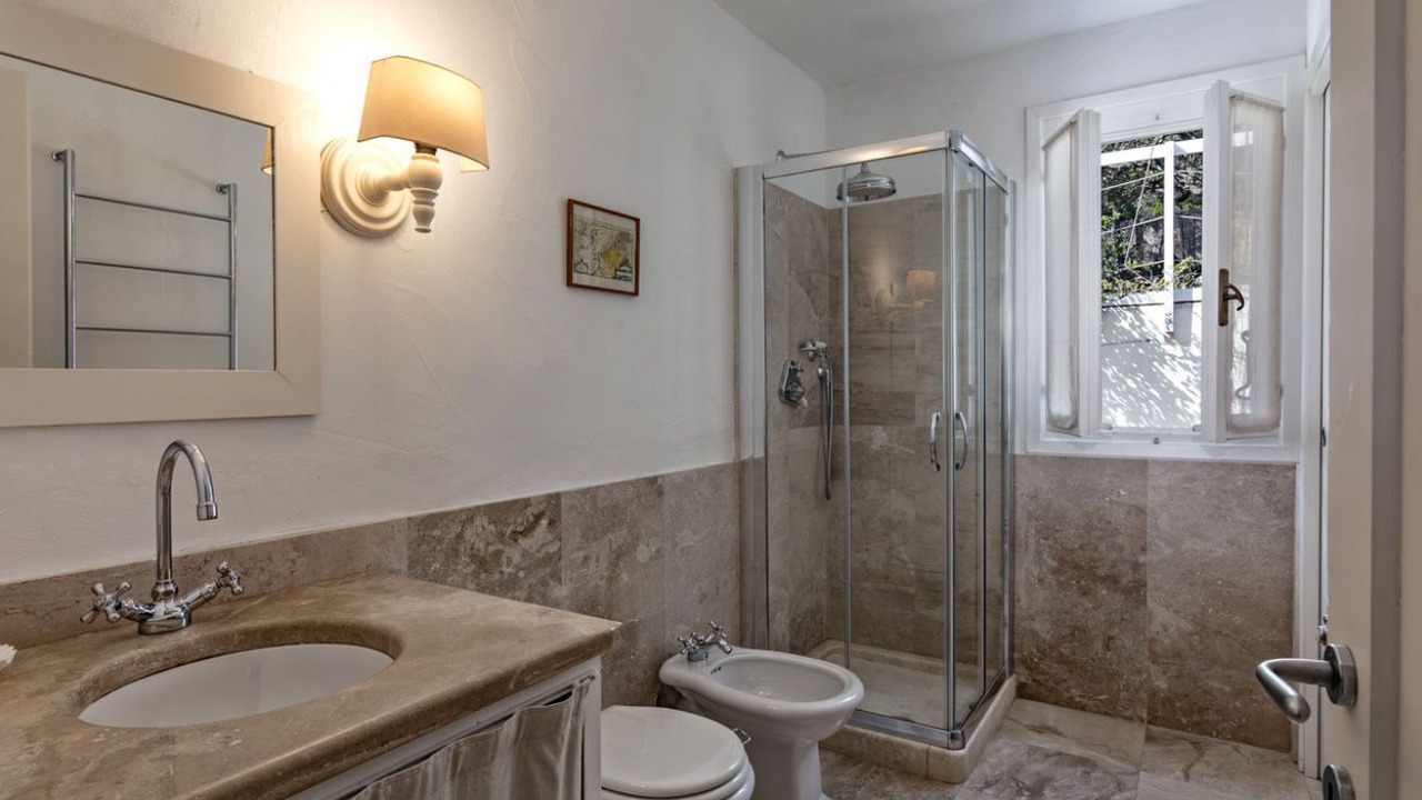 Photo of Bathroom in Golfo di Marinella