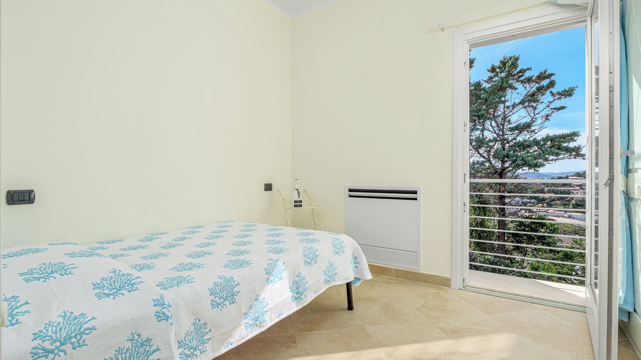 Photo of Bedroom in Baja Sardinia