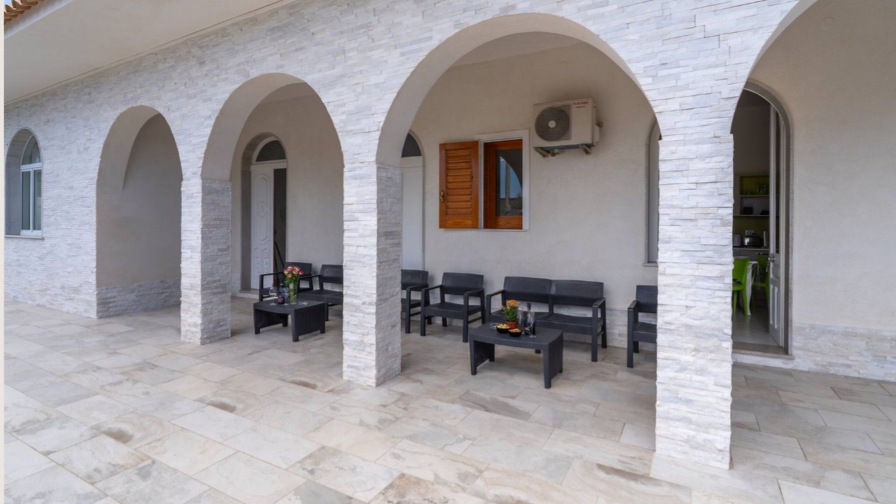 Photo of Patio Balcony in Avola