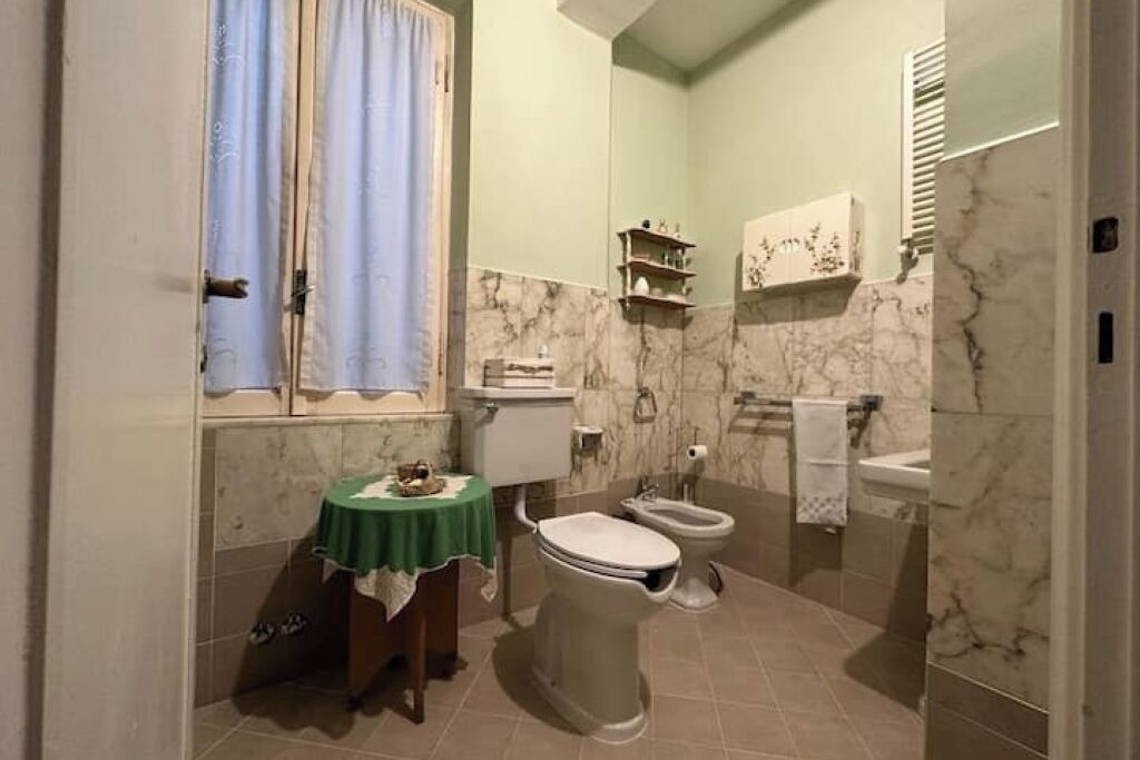 Photo of Bathroom in Trionfale