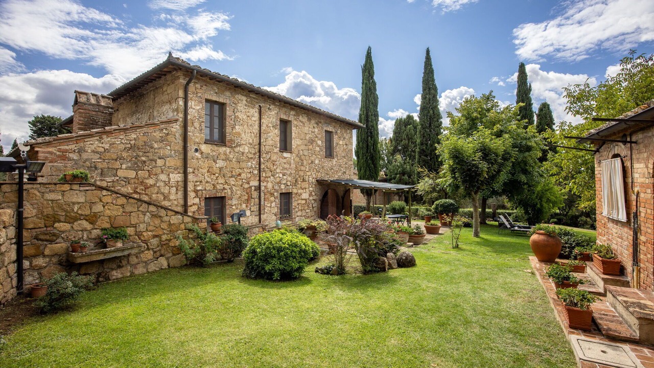 Photo of Others in Pienza