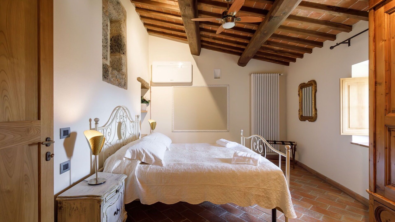Photo of Bedroom in Monteriggioni