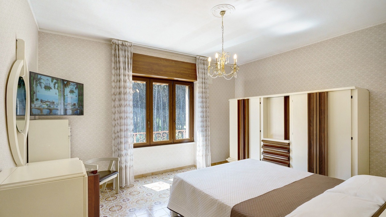 Photo of Bedroom in Laura