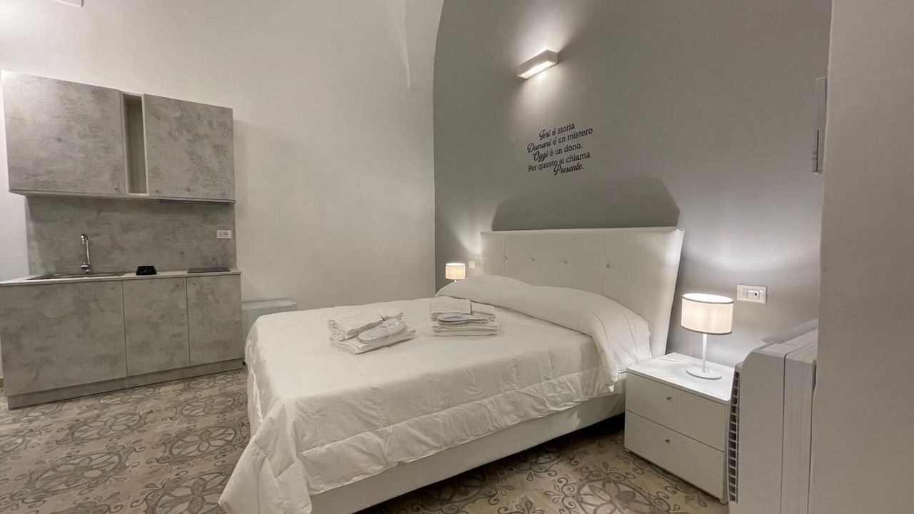 Photo of Bedroom in Gallipoli Historic Center