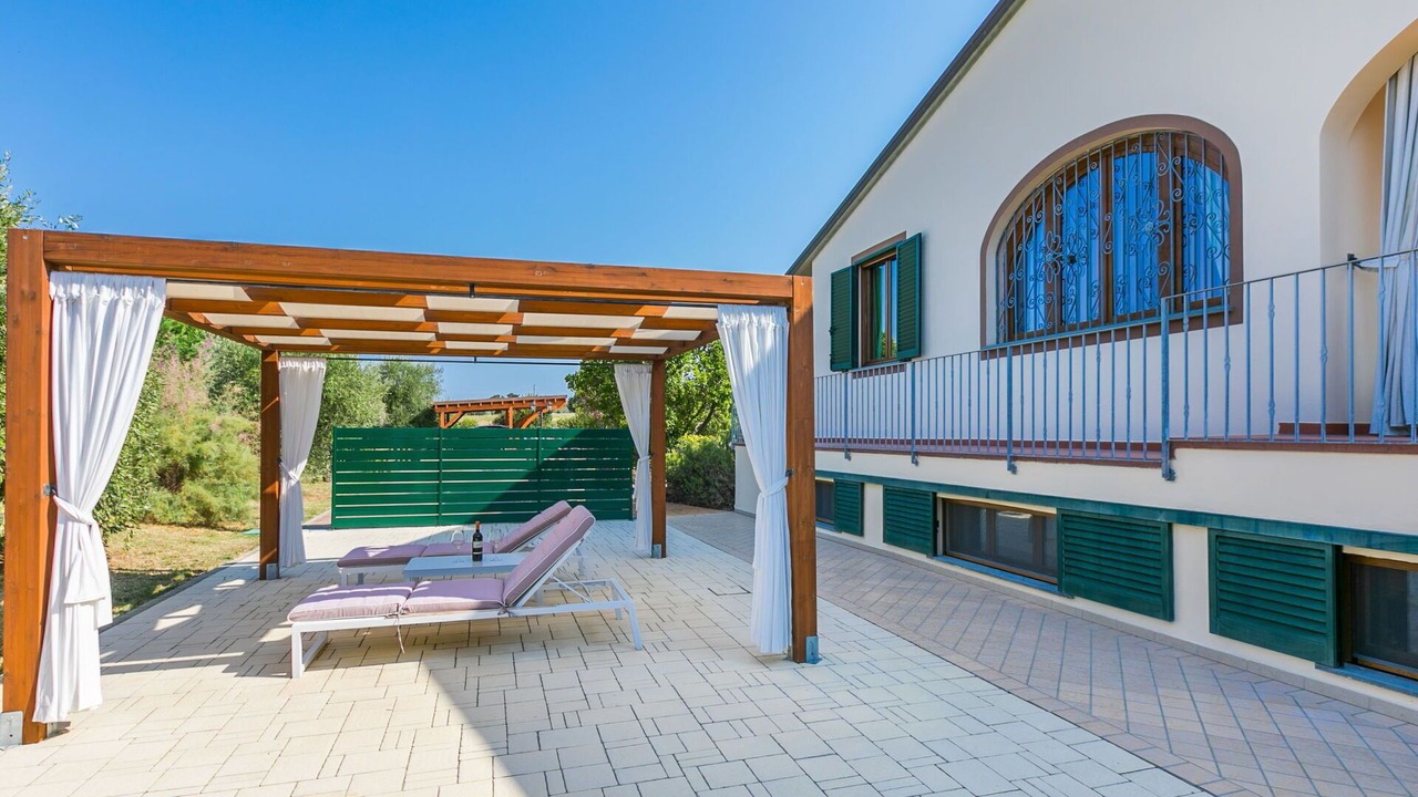 Photo of Outdoor in Cecina