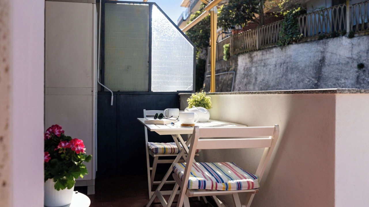 Photo of Patio Balcony in Borghetto Santo Spirito