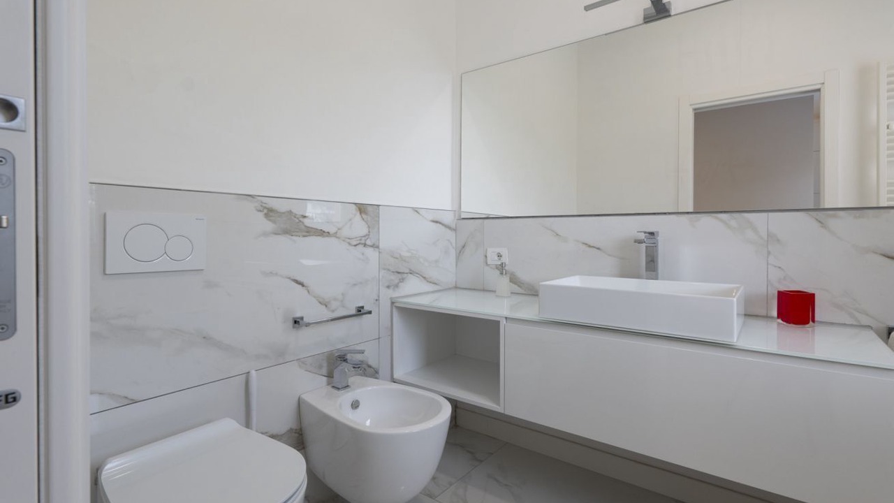 Photo of Bathroom in Marina Centro