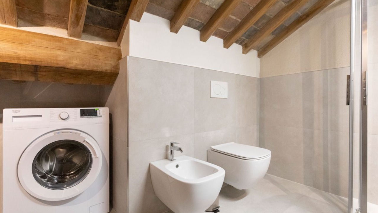 Photo of Bathroom in Siena City Centre