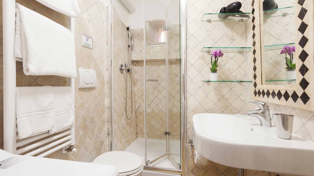 Photo of Bathroom in Rione V Ponte