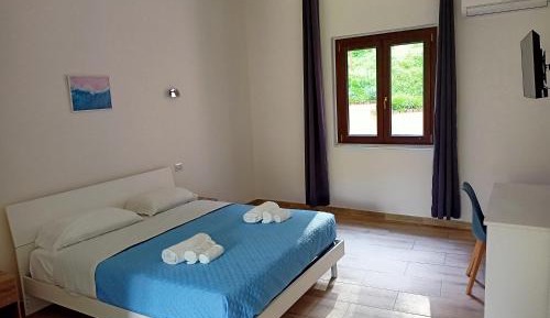 Large Double Room