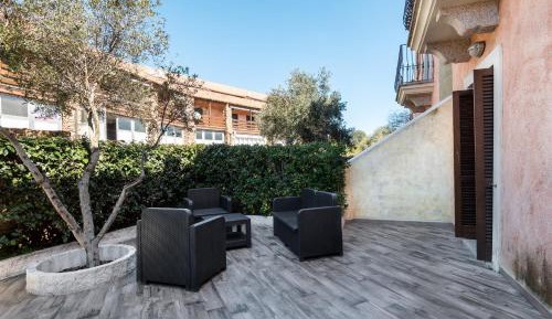 Two-Bedroom Apartment with Garden View