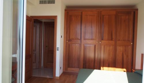 Superior One-Bedroom Apartment with Partial/Side Sea View