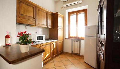 One-Bedroom Apartment with Balcony