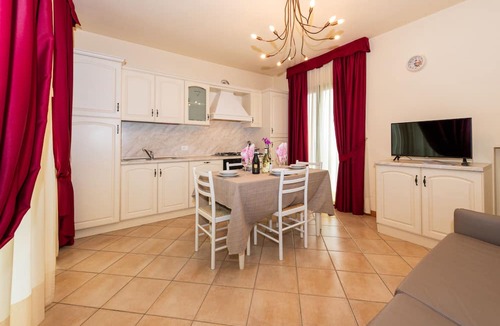 Peschiera del Garda House | Bertoletta Village Apartments