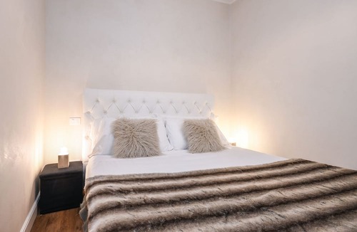 Sirmione Old Town House | Luxury Suite Sirmione